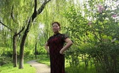 三个男人躁我奶头好舒服